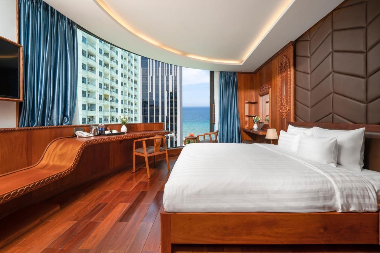 Monalisa Luxury Hotel Da Nang Esterno foto