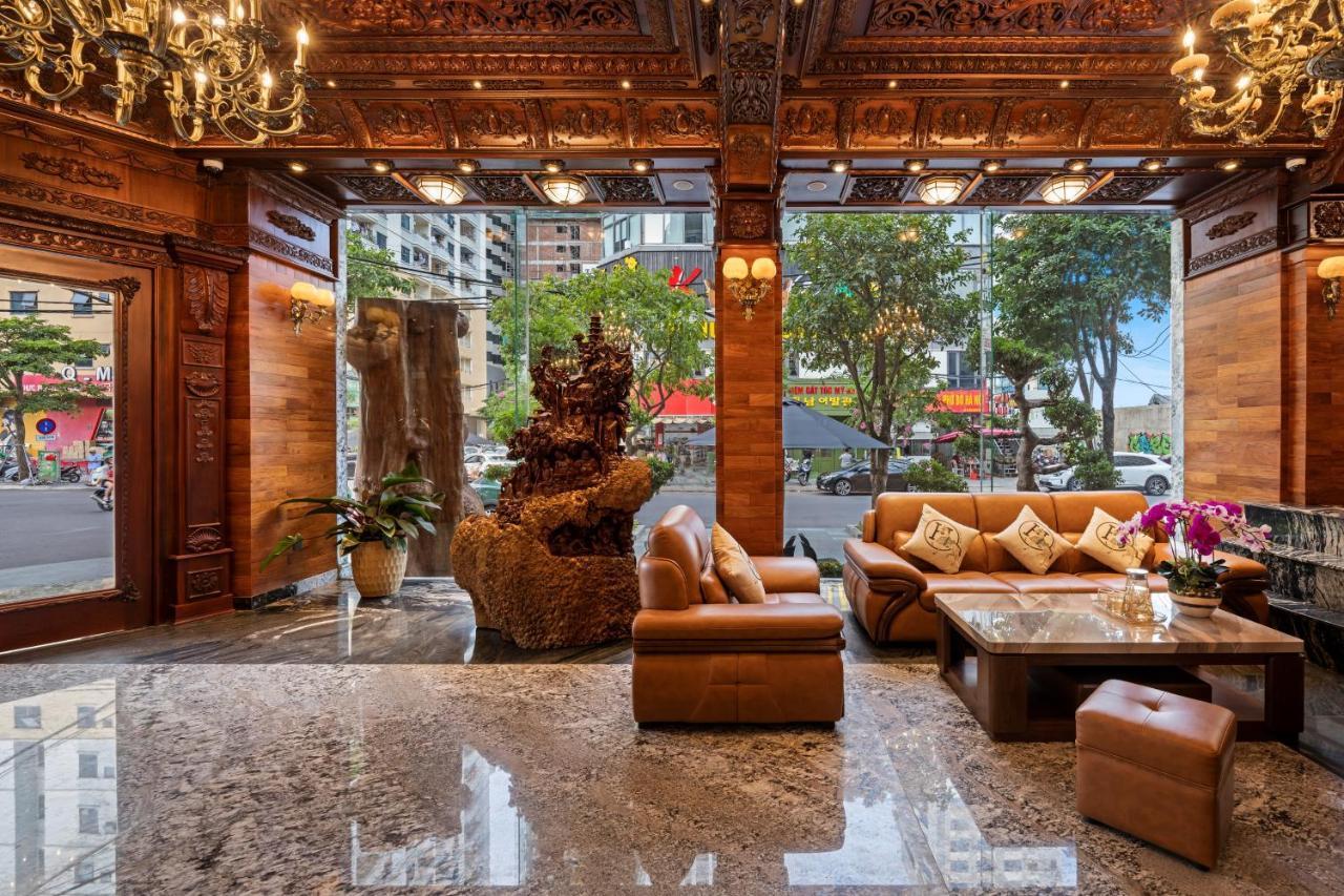 Monalisa Luxury Hotel Da Nang Esterno foto