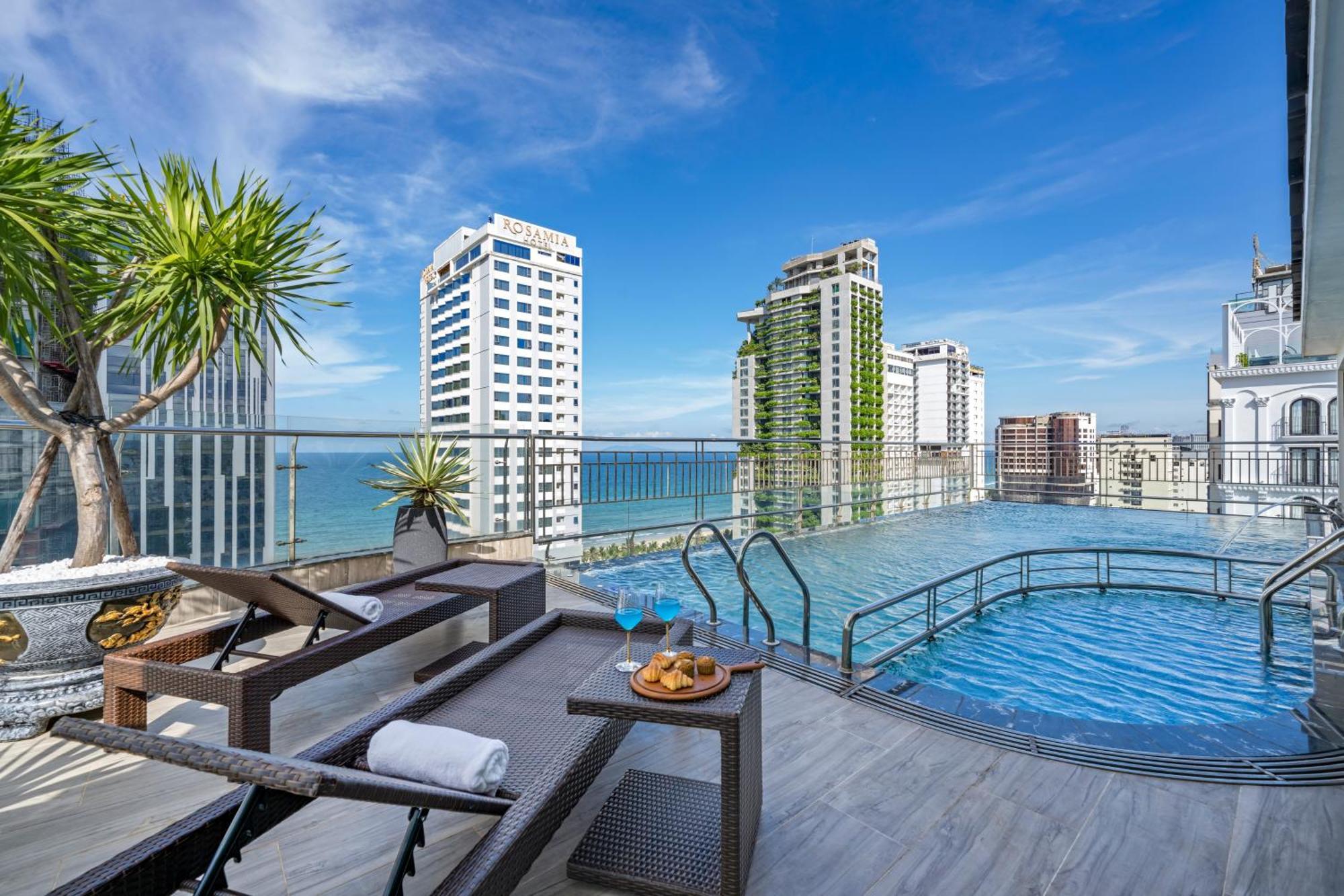 Monalisa Luxury Hotel Da Nang Esterno foto